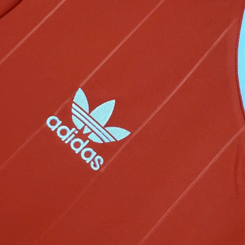 Manchester United Maillot Rétro 83/84 – Image 5