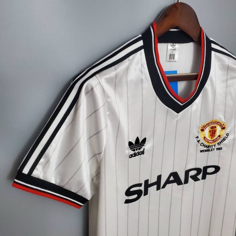 Manchester United Maillot Rétro 1983 – Image 3