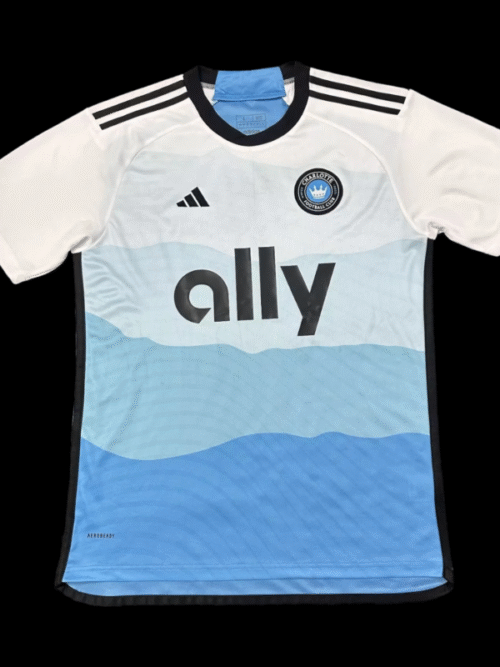 Charlotte Maillot Domicile 25/26