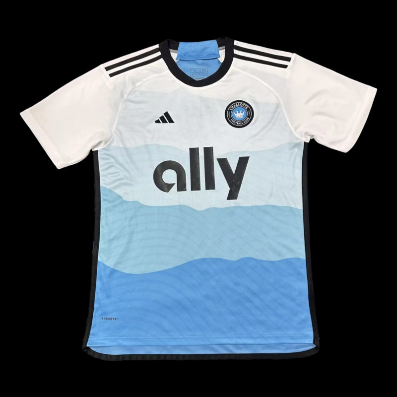 Charlotte Maillot Domicile 25/26