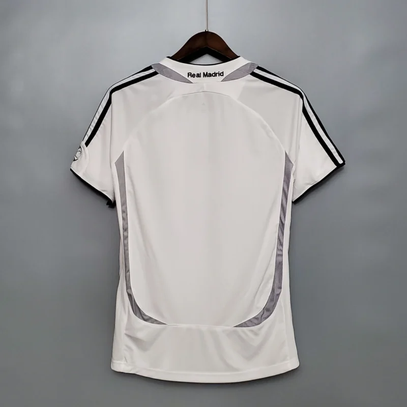 Real Madrid Maillot Rétro 06/07 – Image 2
