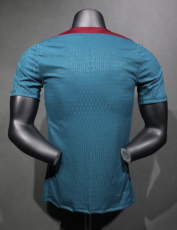 Paris SG Maillot Concept 24/25 – Version Player – Image 2