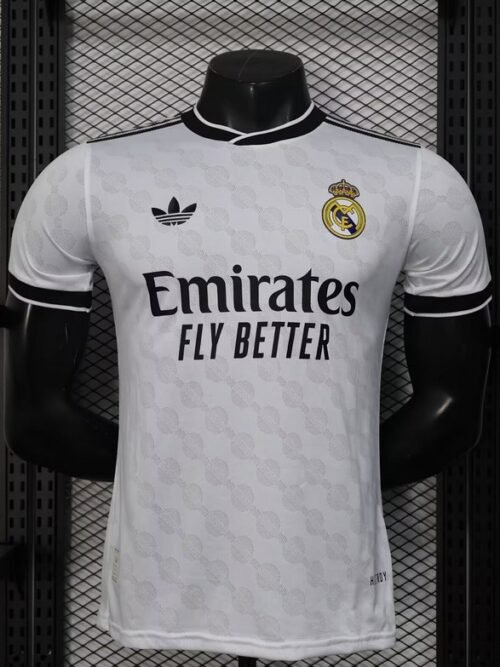 Real Madrid Maillot Concept 25/26 - Version Player