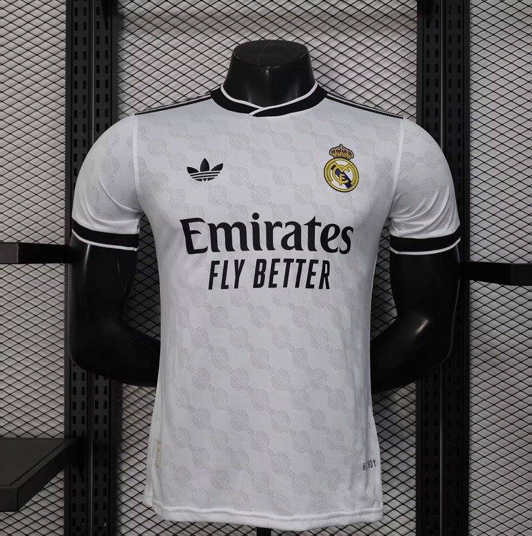 Real Madrid Maillot Concept 25/26 - Version Player